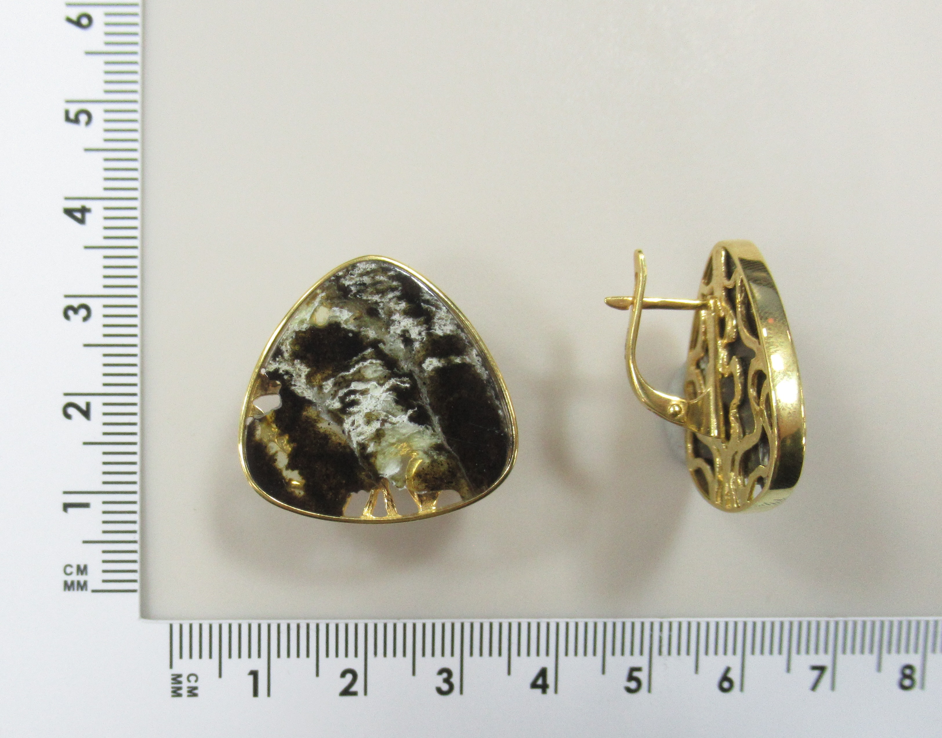 Серебряные серьги с янтарем